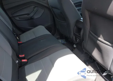 2017 Ford Escape S z USA, uszkodzony, nr VIN 1FMCU0F76HUB98377